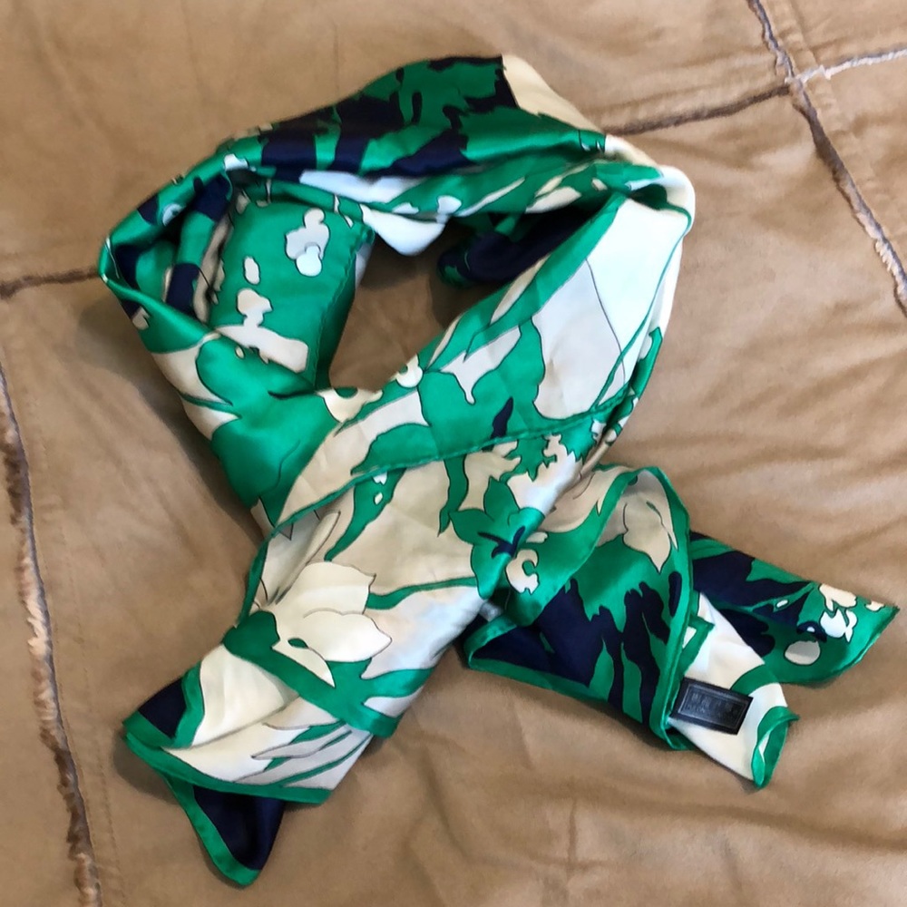 100% Silk scarf